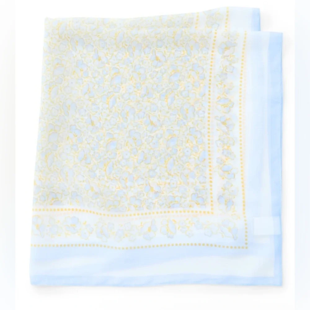 Time and Tru Women's Floral Print Square Scarf